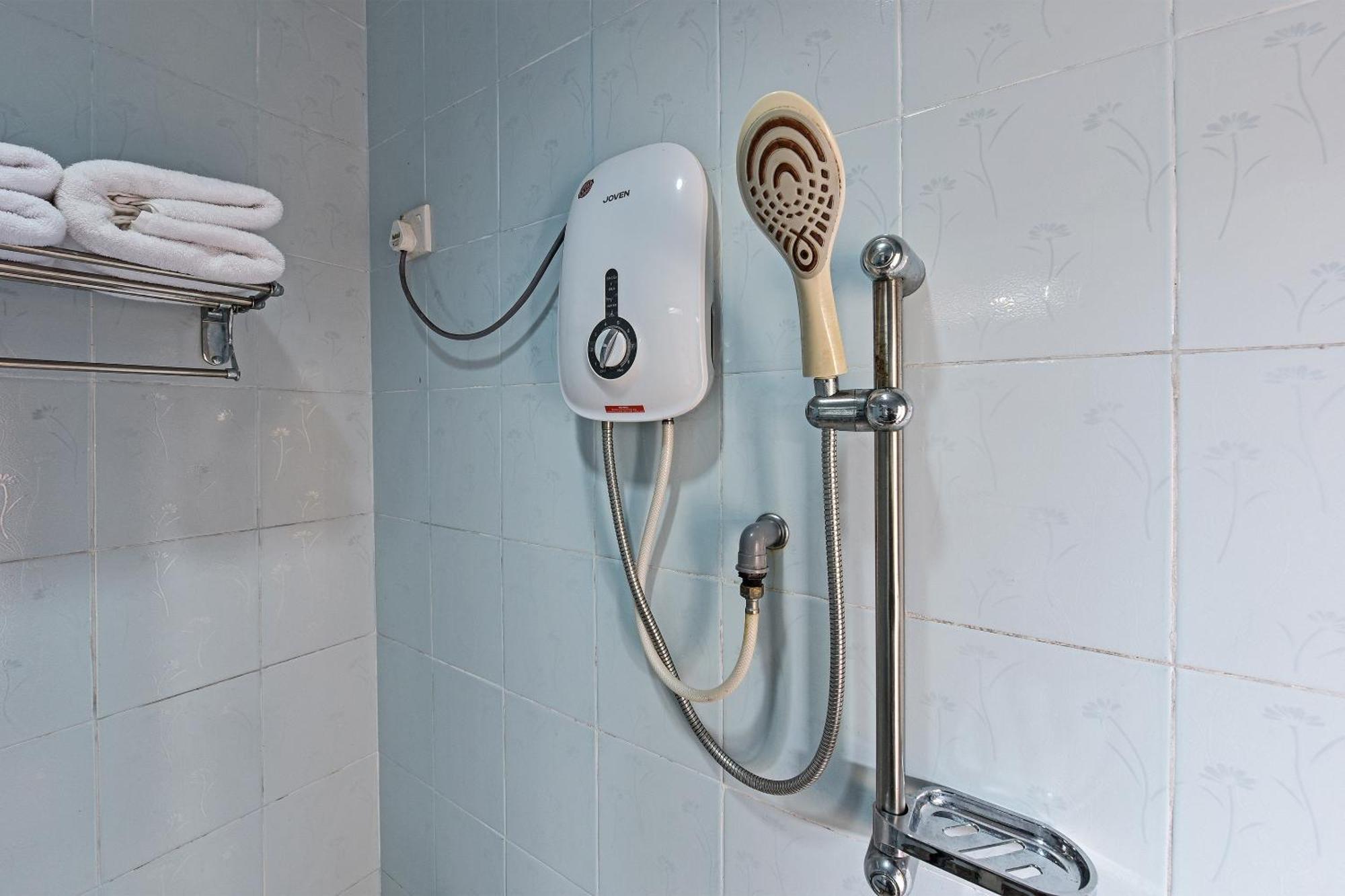 Darulsalam Orkid Inn Kerteh ドゥングン エクステリア 写真
