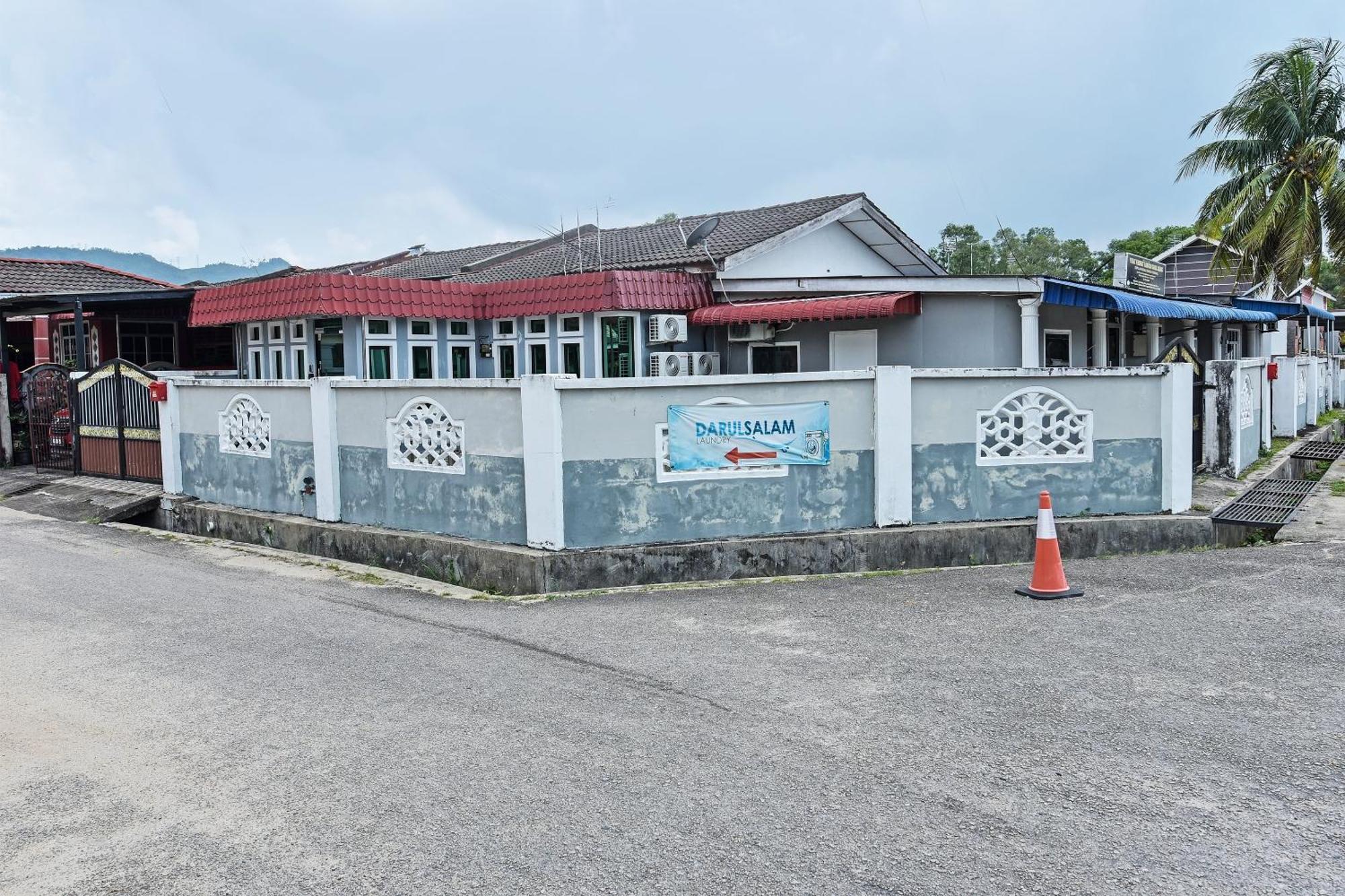 Darulsalam Orkid Inn Kerteh ドゥングン エクステリア 写真