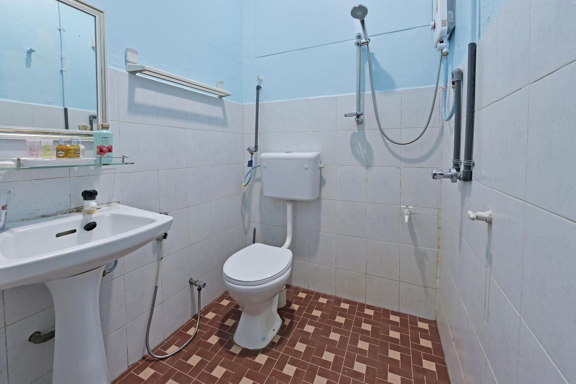 Darulsalam Orkid Inn Kerteh ドゥングン エクステリア 写真