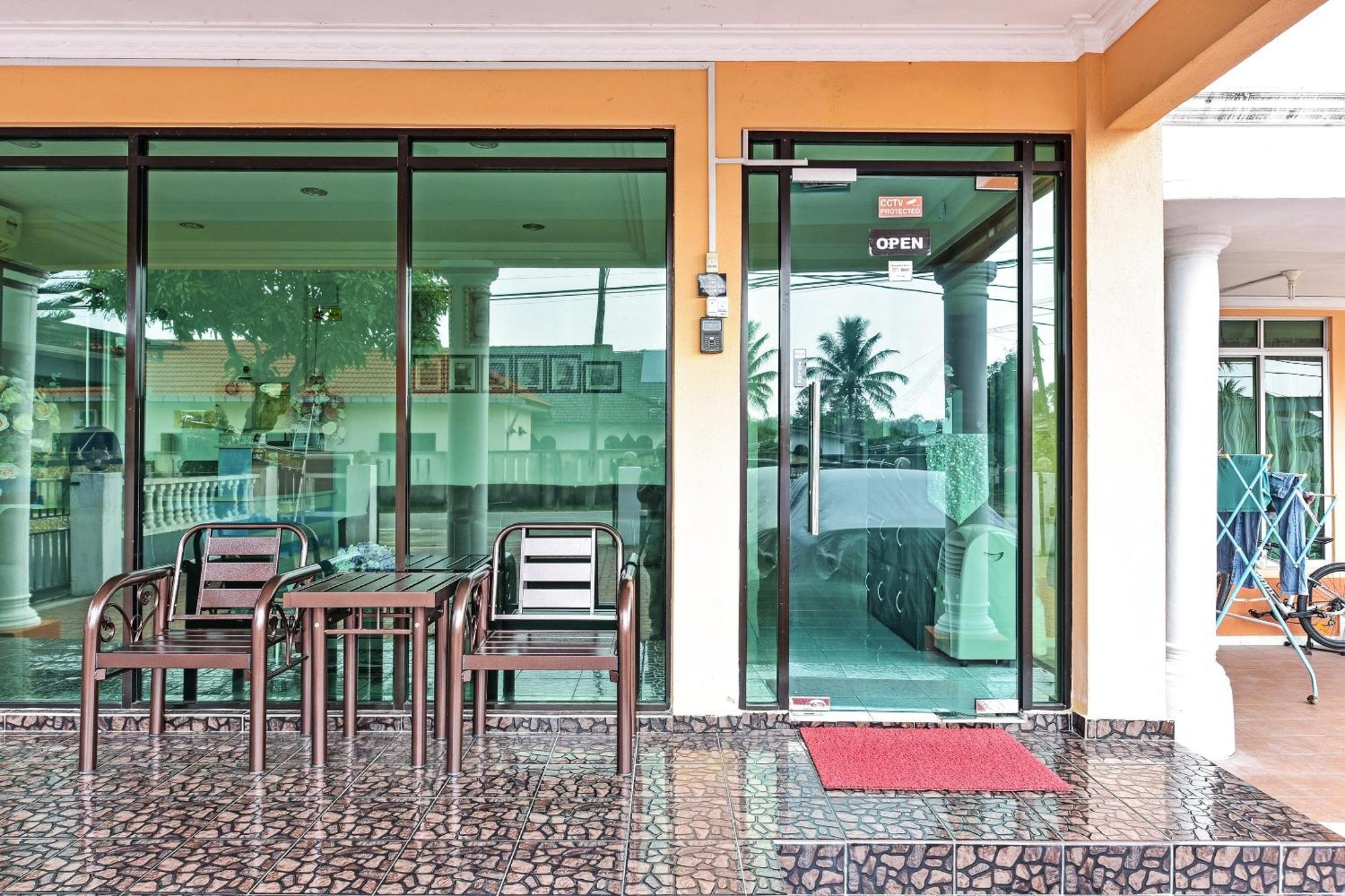 Darulsalam Orkid Inn Kerteh ドゥングン エクステリア 写真